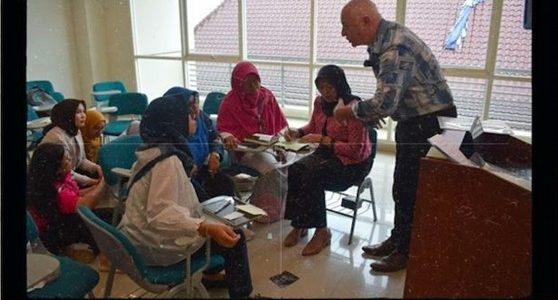 Program Pengabdian Masyarakat Kolaborasi Internasional Bersama Curtin University Perkuat Jejaring Akademik S2 BK UNJ Program Pengabdian Masyarakat Kolaborasi Internasional Bersama Curtin University Perkuat Jejaring Akademik S2 BK UNJ