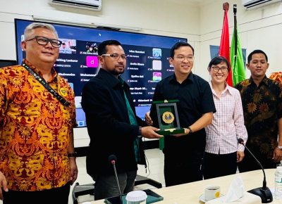 From Beijing To Jakarta                                          Prodi Teknologi Pendidikan UNJ Gelar Kegiatan Visiting Lecturer Menghadirkan Tommy Tanu Wijaya, Ph.D. dari Beijing Normal University