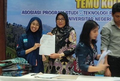 UNJ dan UNESA Tandatangani Implementation Agreement untuk Program Visiting Lecturer dan Joint Research dalam Rangka Temu Kolegial APS TPI 2025